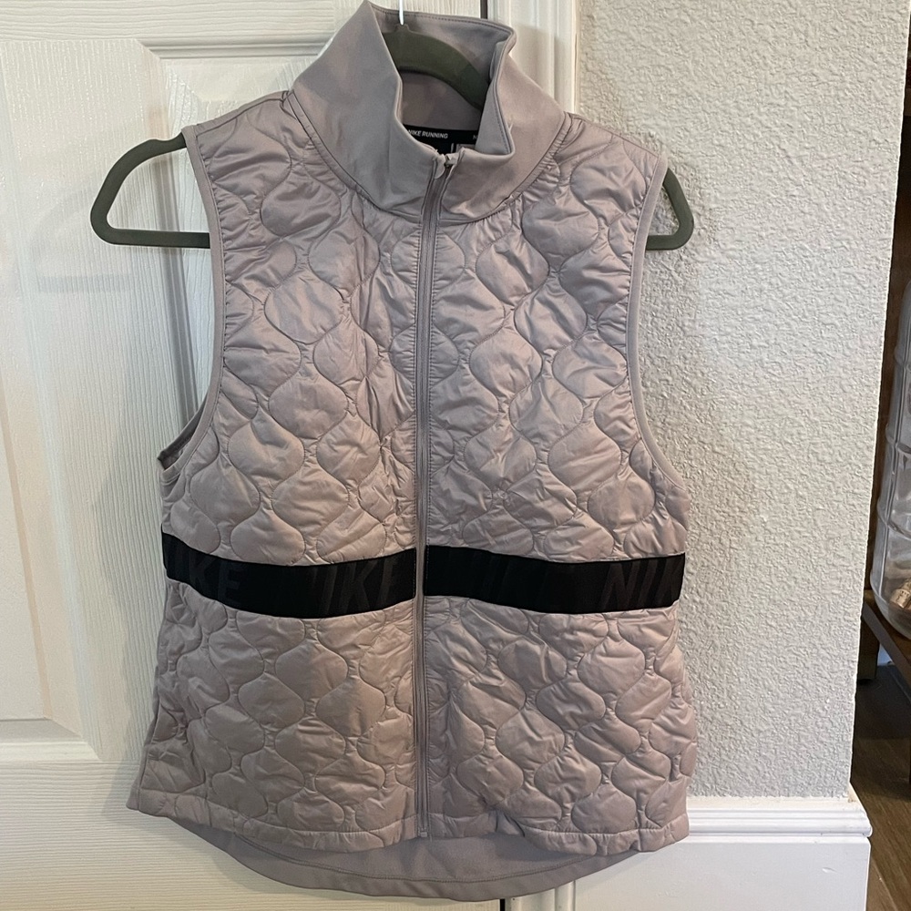 Nike Women's AeroLayer Grey/Black Running Vest (BV3869-059) Size M, New with Tag